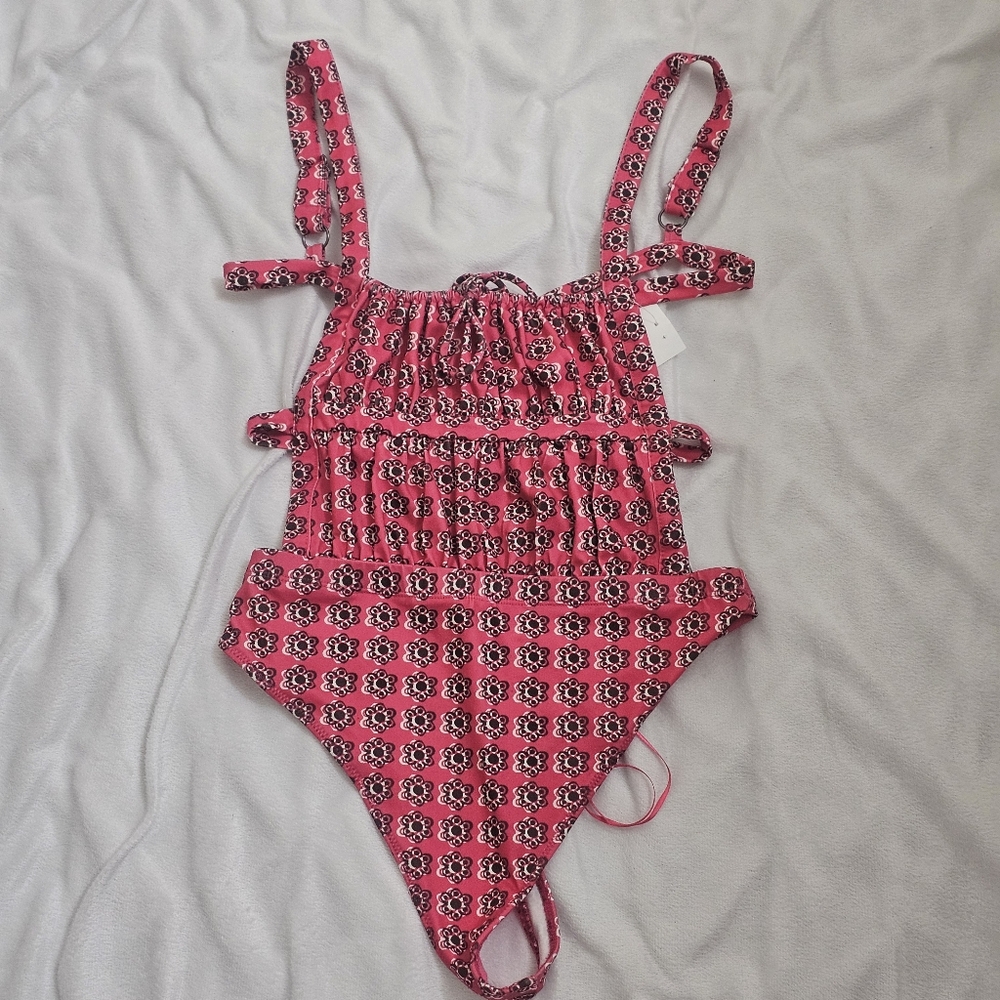 NWT Aerie Pink Floral One Piece Swimsuit Size: S  Women or Medium girl
